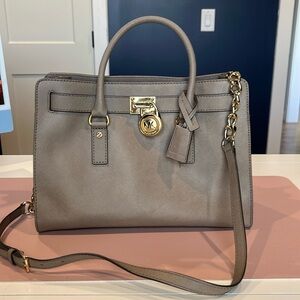 Micheal Kors bag